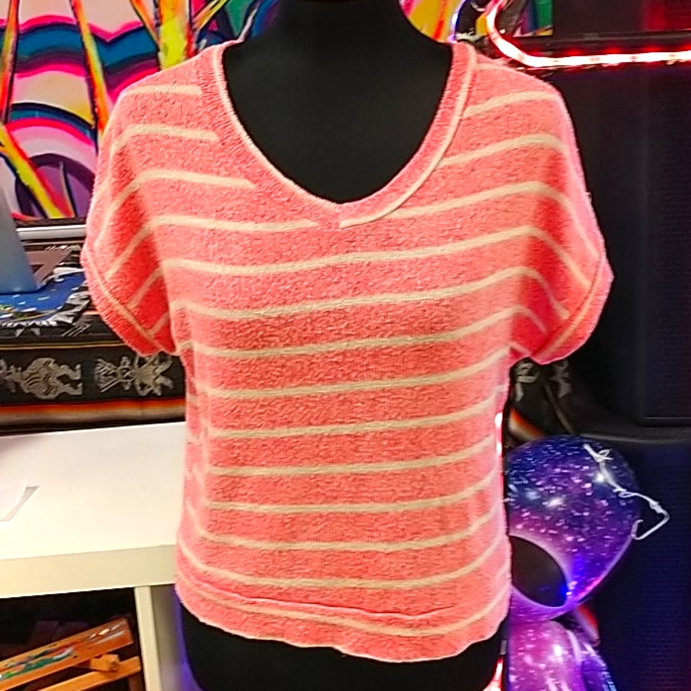 Noble u short sleeved shirt size medium